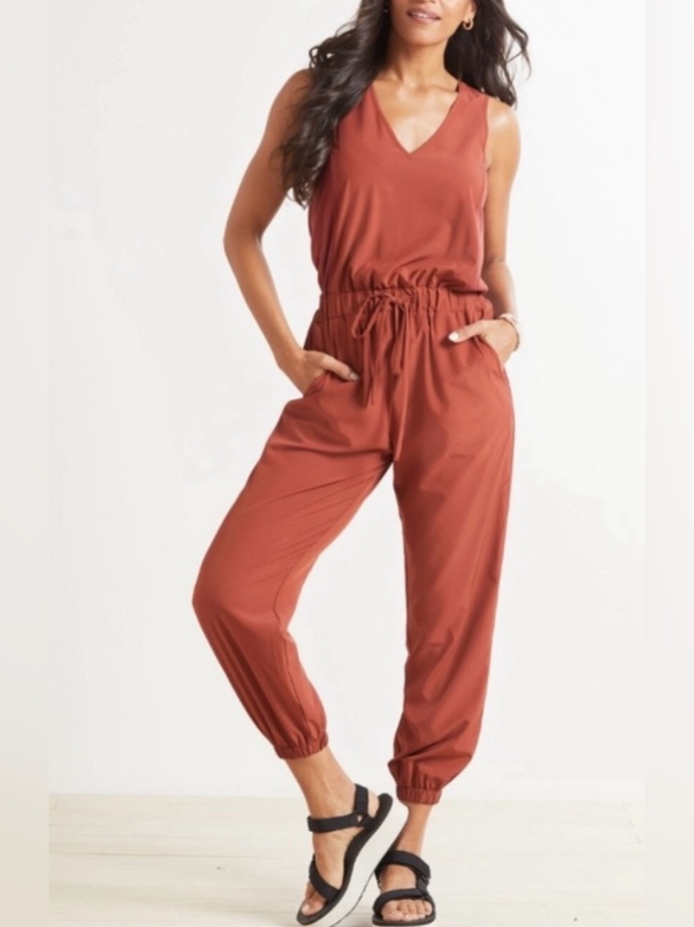 Evereve Rust V-Neck Sleeveless Jumpsuit